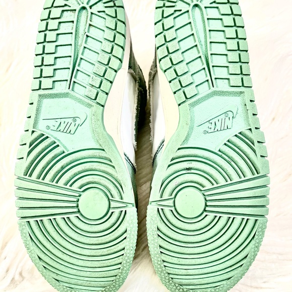 NIKE "Dunk High Tops 1985 in green denim" - Picture 2 of 6